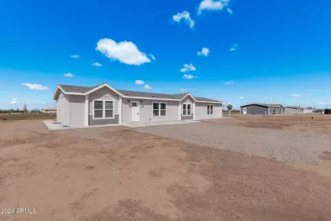 8438 N Diffin Rd, Florence, AZ 85132 photo 2
