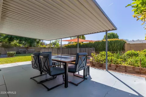 Exterior - 415 E Fordham Dr, Tempe, AZ 85283 photo 4 of 21