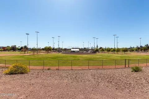 Exterior - 415 E Fordham Dr, Tempe, AZ 85283 photo 12 of 21