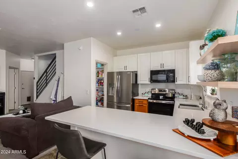 Kitchen - 2024 S Baldwin St #19, Mesa, AZ 85209 photo 3 of 4