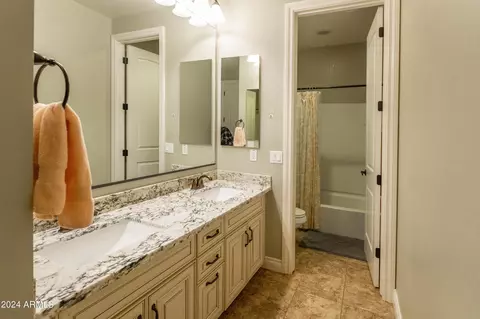 Bath - 918 E Boston St, Gilbert, AZ 85295 photo 11 of 22