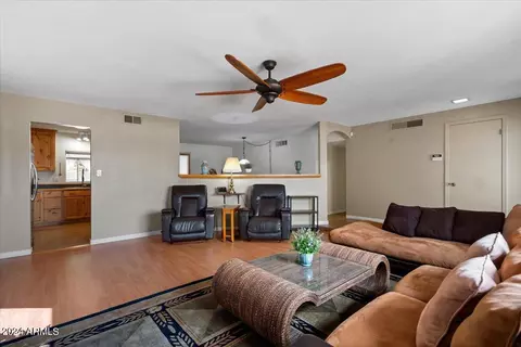 2317 E Concorda Dr, Tempe, AZ 85282 photo 8