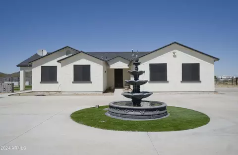 6448 N Deer Trl, Maricopa, AZ 85139