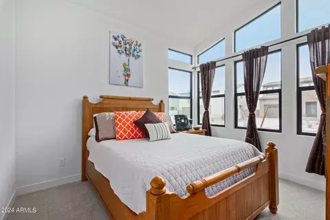 Bedroom - 909 E Buist Ave, Phoenix, AZ 85042 photo 5 of 9