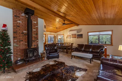 Living - 1915 S Pine Rd, Heber, AZ 85928 photo 1 of 5