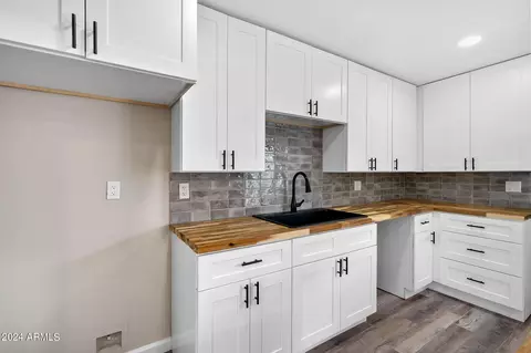 Kitchen - 3735 E Janice Way, Phoenix, AZ 85032 photo 5 of 6