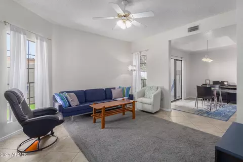 Living - 1124 E Rose Ln #8, Phoenix, AZ 85014 photo 2 of 4