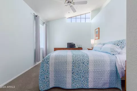 Bedroom - 1124 E Rose Ln #8, Phoenix, AZ 85014 photo 5 of 6