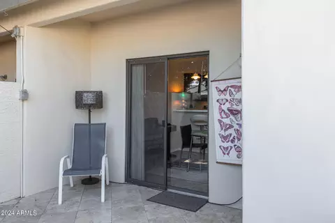 Exterior - 1124 E Rose Ln #8, Phoenix, AZ 85014 photo 3 of 10