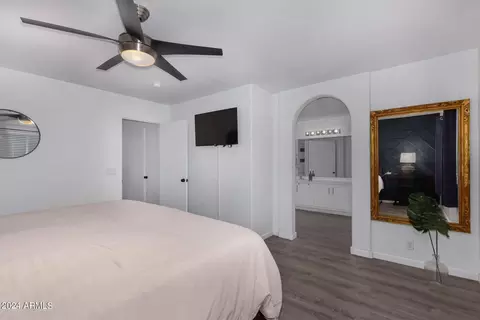 Bedroom - 2553 E Jasper Dr, Gilbert, AZ 85296 photo 3 of 7