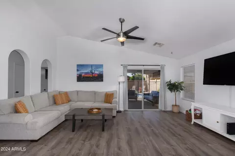 Living - 2553 E Jasper Dr, Gilbert, AZ 85296 photo 2 of 3