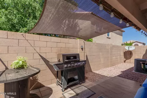 Exterior - 2553 E Jasper Dr, Gilbert, AZ 85296 photo 8 of 15