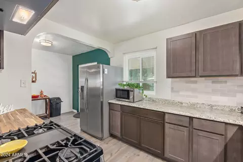 6139 N 27th Dr, Phoenix, AZ 85017 photo 13