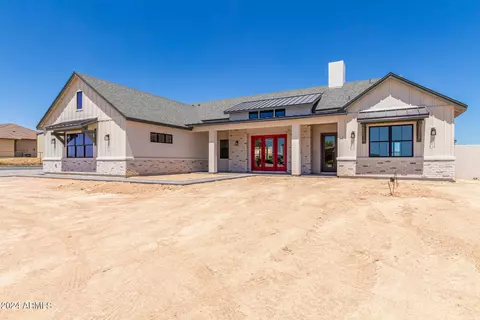 1138 Catherine Ln, San Tan Valley, AZ 85143