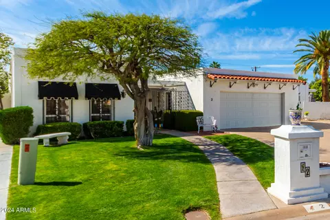 Exterior - 2 E Calavar Rd, Phoenix, AZ 85022 photo 6 of 33