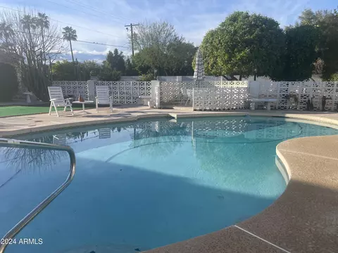 Exterior - 2 E Calavar Rd, Phoenix, AZ 85022 photo 13 of 33