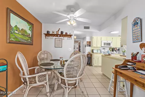 Dining - 2 E Calavar Rd, Phoenix, AZ 85022 photo 5 of 5