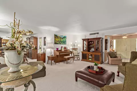 Living - 2 E Calavar Rd, Phoenix, AZ 85022 photo 3 of 7