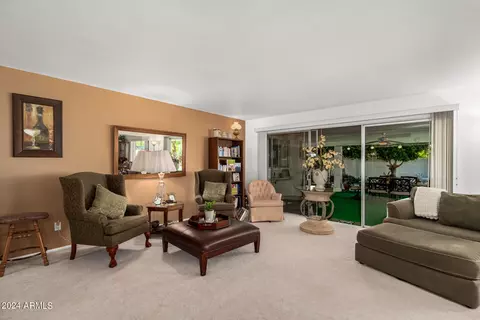 Living - 2 E Calavar Rd, Phoenix, AZ 85022 photo 2 of 7