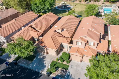 View/Area - 926 S Banning St, Gilbert, AZ 85296 photo 1 of 8