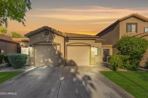 926 S Banning St, Gilbert, AZ 85296