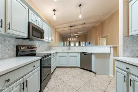 Kitchen - 926 S Banning St, Gilbert, AZ 85296 photo 1 of 6