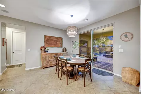 2860 E Palmdale Ln, Gilbert, AZ 85298 photo 13