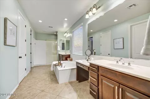 2860 E Palmdale Ln, Gilbert, AZ 85298 photo 22