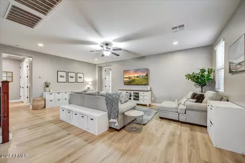 2860 E Palmdale Ln, Gilbert, AZ 85298 photo 17