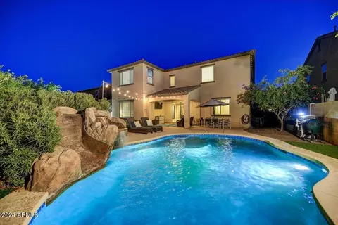 2860 E Palmdale Ln, Gilbert, AZ 85298