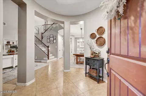 2860 E Palmdale Ln, Gilbert, AZ 85298 photo 8