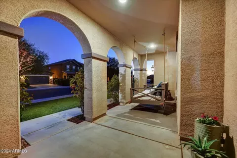 2860 E Palmdale Ln, Gilbert, AZ 85298 photo 4