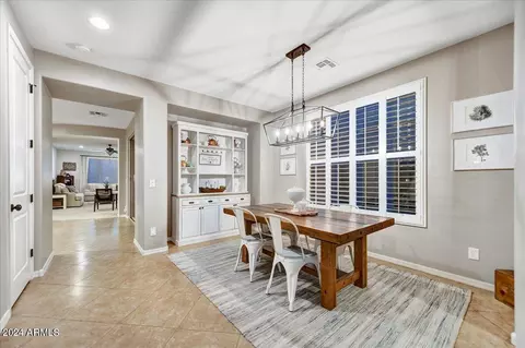 2860 E Palmdale Ln, Gilbert, AZ 85298 photo 12