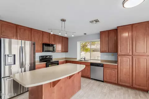 Kitchen - 743 E Windsong Dr, Phoenix, AZ 85048 photo 2 of 5