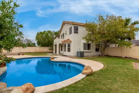 743 E Windsong Dr, Phoenix, AZ 85048