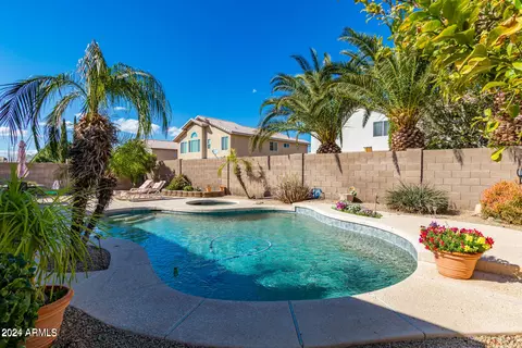 5608 W Pontiac Dr, Glendale, AZ 85308