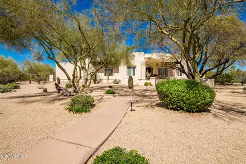8130 E Whispering Wind Dr, Scottsdale, AZ 85255