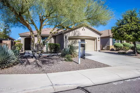 1076 W Paisley Dr, San Tan Valley, AZ 85143