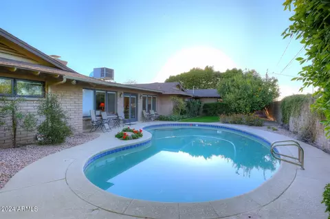Exterior - 520 E Fairmont Dr, Tempe, AZ 85282 photo 9 of 11