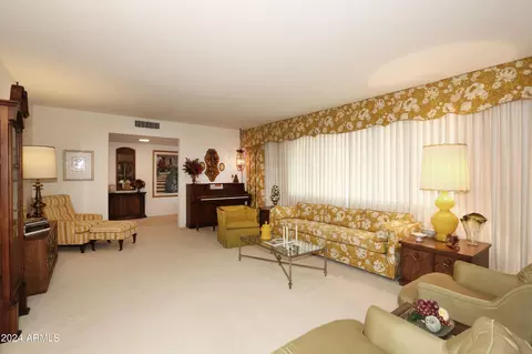 Living - 520 E Fairmont Dr, Tempe, AZ 85282 photo 1 of 11