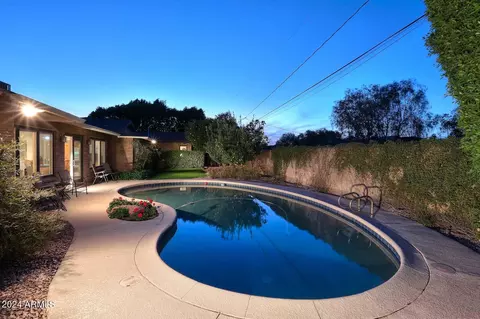 Exterior - 520 E Fairmont Dr, Tempe, AZ 85282 photo 6 of 11
