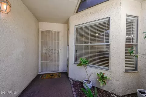 Exterior - 2543 E Wagoner Rd, Phoenix, AZ 85032 photo 4 of 16