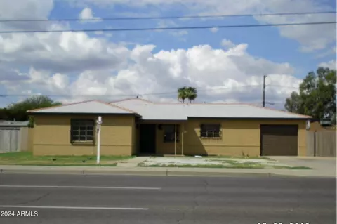 1640 W Indian School Rd, Phoenix, AZ 85015