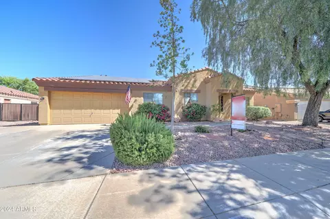 566 W Cobblestone Ct, Casa Grande, AZ 85122