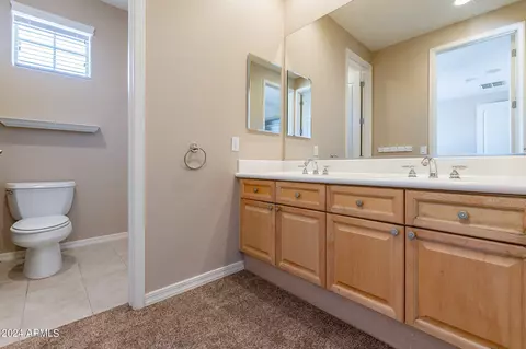Bath - 2901 W Caravaggio Ln, Phoenix, AZ 85086 photo 2 of 5