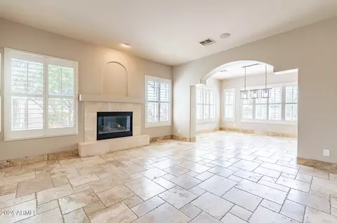 Living - 2901 W Caravaggio Ln, Phoenix, AZ 85086 photo 4 of 10