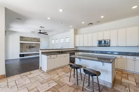 Kitchen - 2901 W Caravaggio Ln, Phoenix, AZ 85086 photo 1 of 6