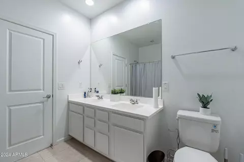 Bath - 12449 W State Ave, Glendale, AZ 85307 photo 3 of 5