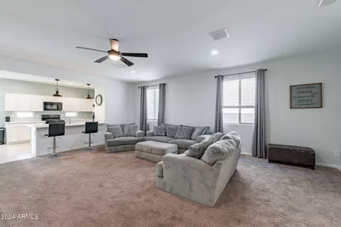 Living - 12449 W State Ave, Glendale, AZ 85307 photo 2 of 5
