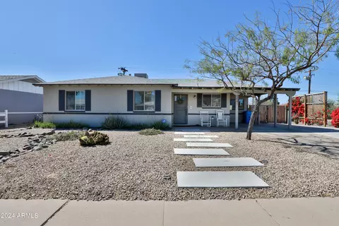 Exterior - 2041 W State Ave, Phoenix, AZ 85021 photo 2 of 10